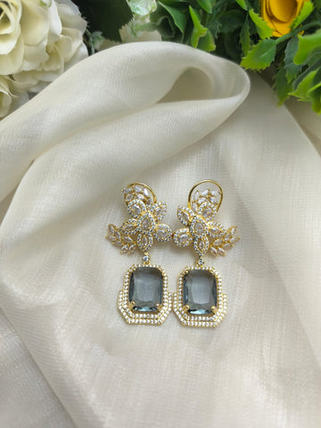 Urmahaven Earrings