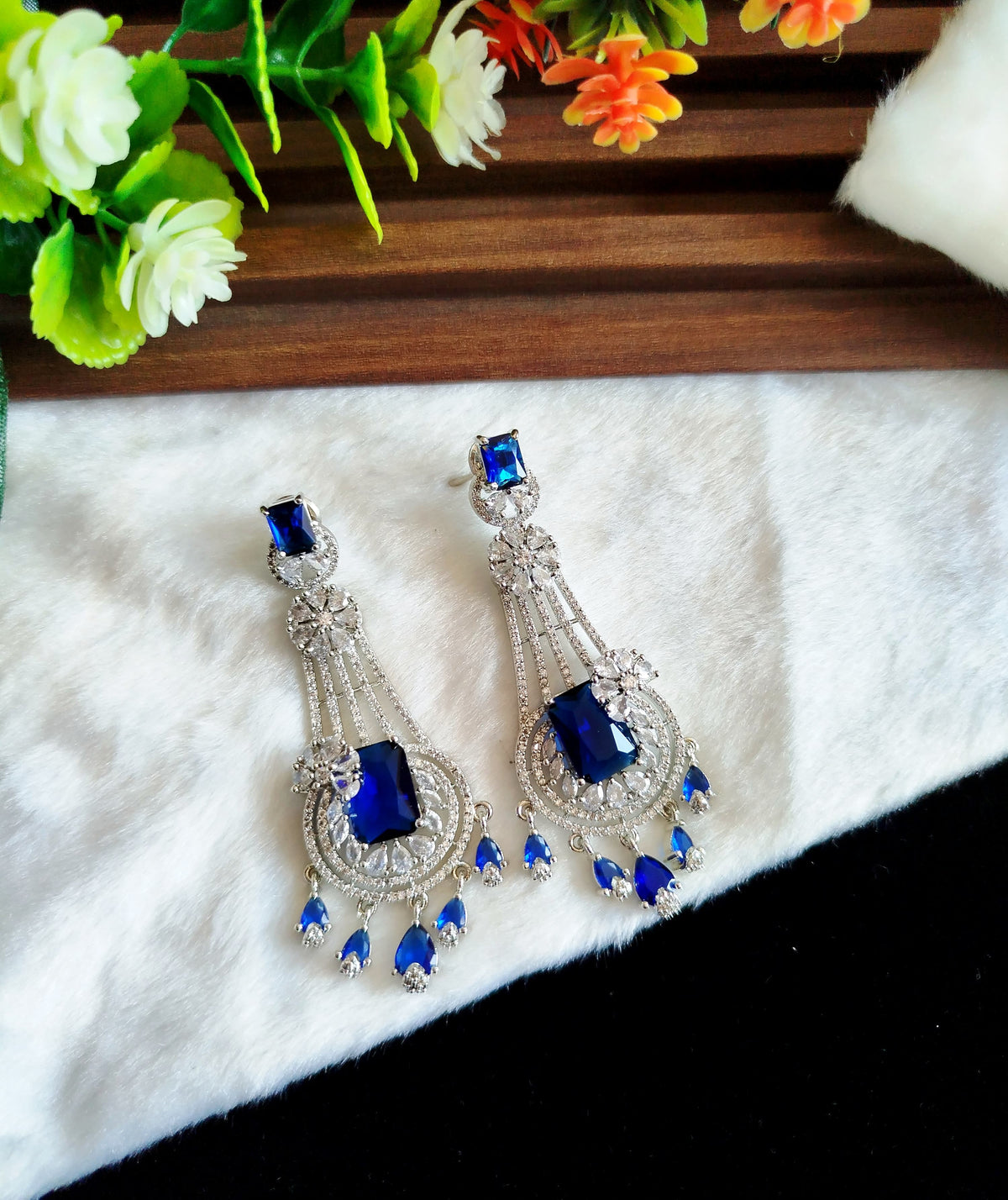 Urmahaven Earrings – Elevate Your Style with Elegance